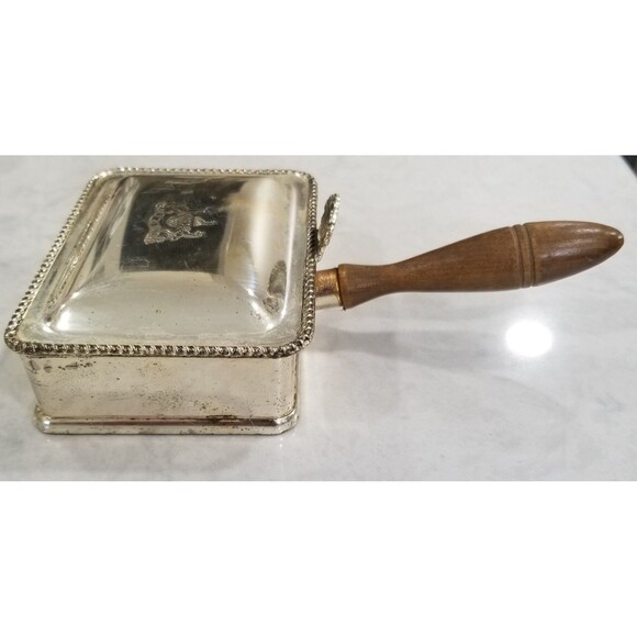 Vintage F.B.Rogers Etched Shield Silver Plated Silent Butler crumb catcher - Picture 5 of 12